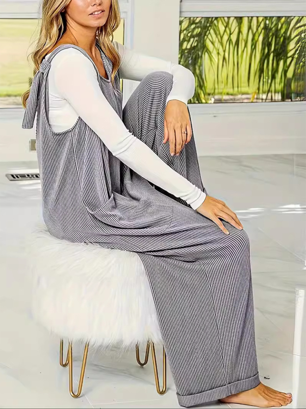 New solid color V-neck sleeveless casual loose straight wide-leg jumpsuit-chiquechics
