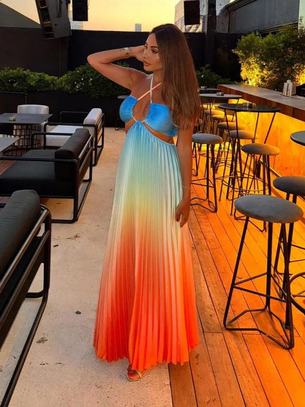 Gradient color halter neck pleated fashion long skirt ladies beach holiday dress-chiquechics