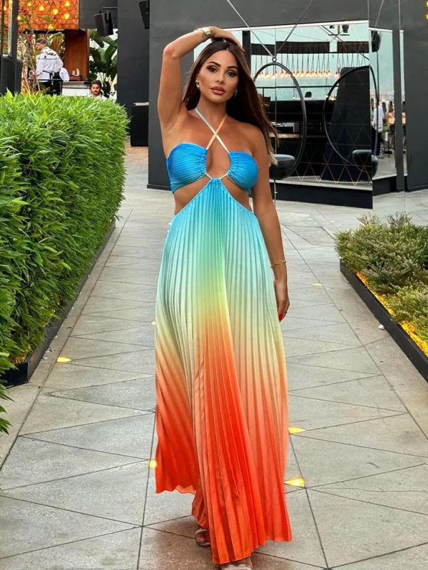 Gradient color halter neck pleated fashion long skirt ladies beach holiday dress-chiquechics
