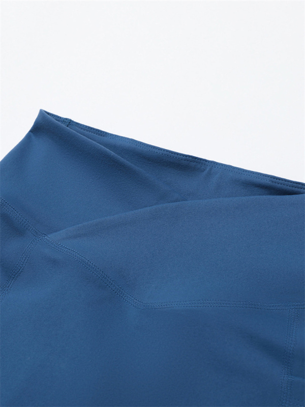 Women's Naked Hip Pocket Crossover Waist Leggings Sports Shorts-chiquechics