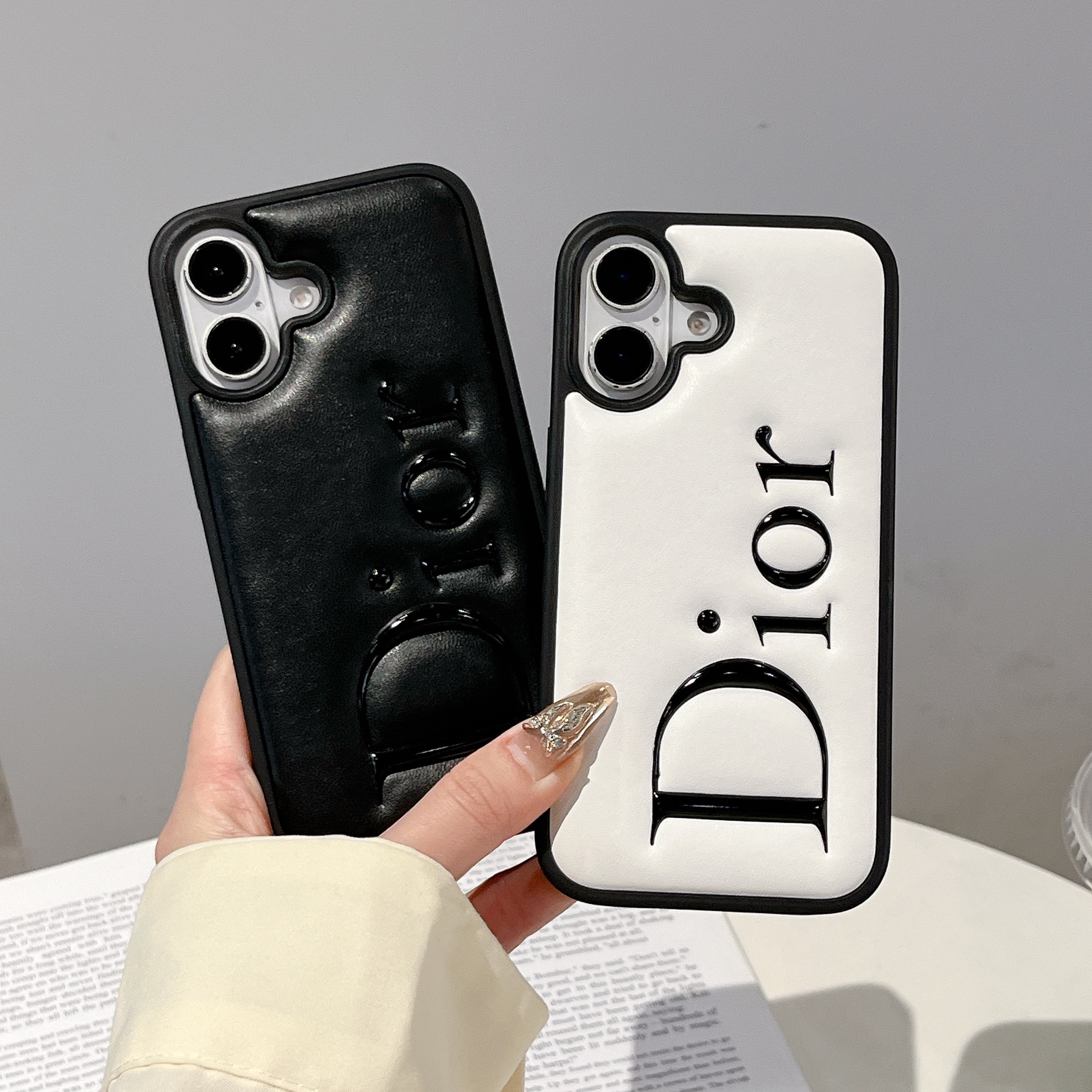 Leather CD iPhone Case White-DAK251205