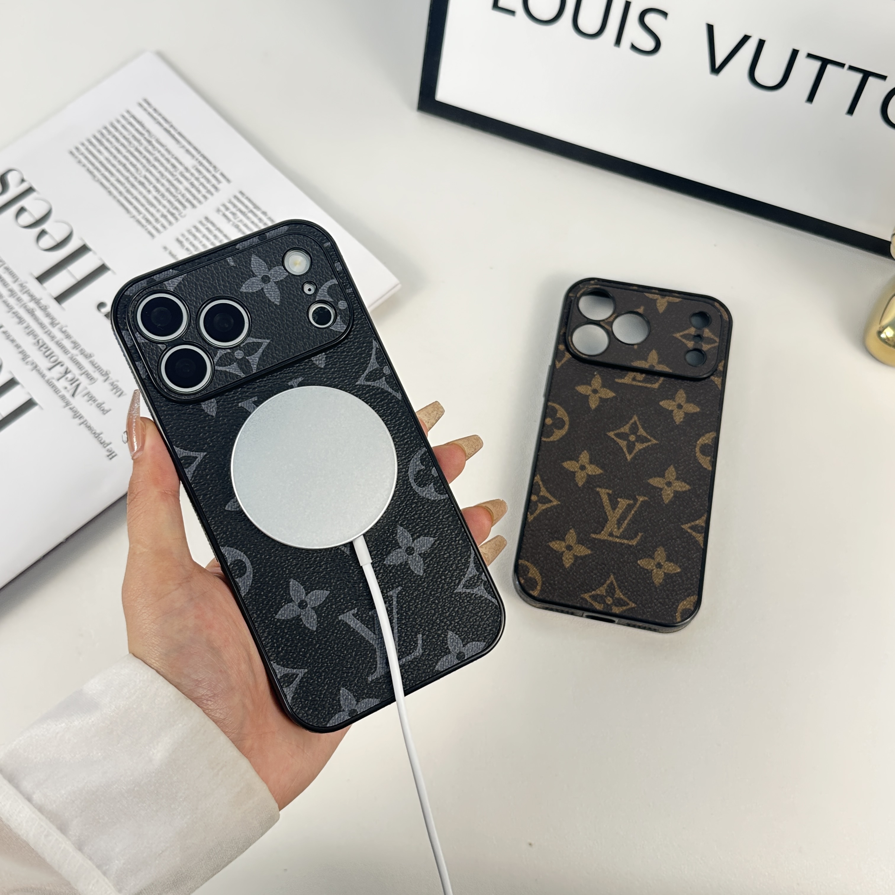 Elegant Leather Monogram Magnetic iPhone Case（Compatible With Magsafe） For iPhone 17 Series-CMLV047