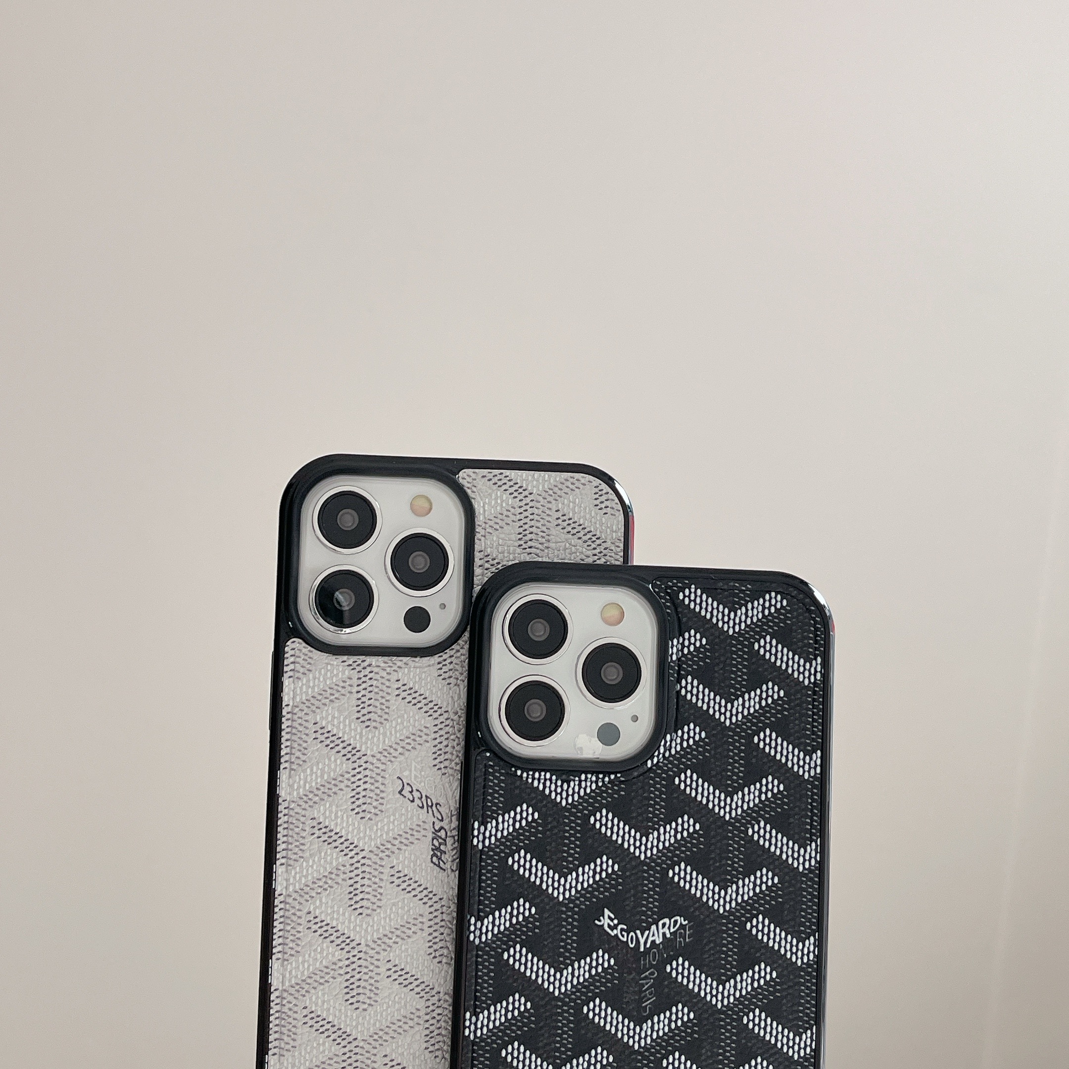 Leather GD iPhone Case Black (Magsafe)-CCS251123