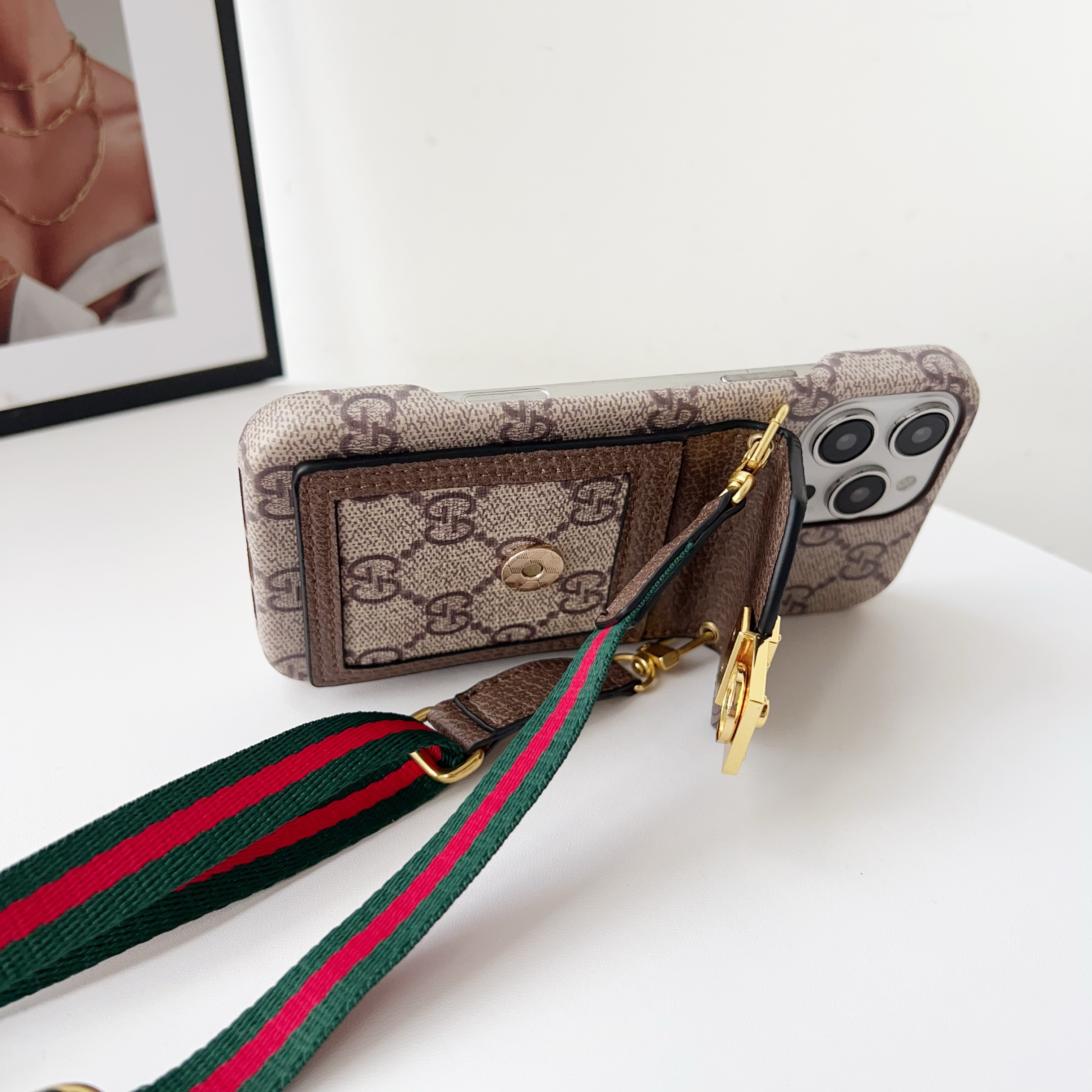 Classic GG iPhone Case With Card Holder And Strap Brown-GKS251821