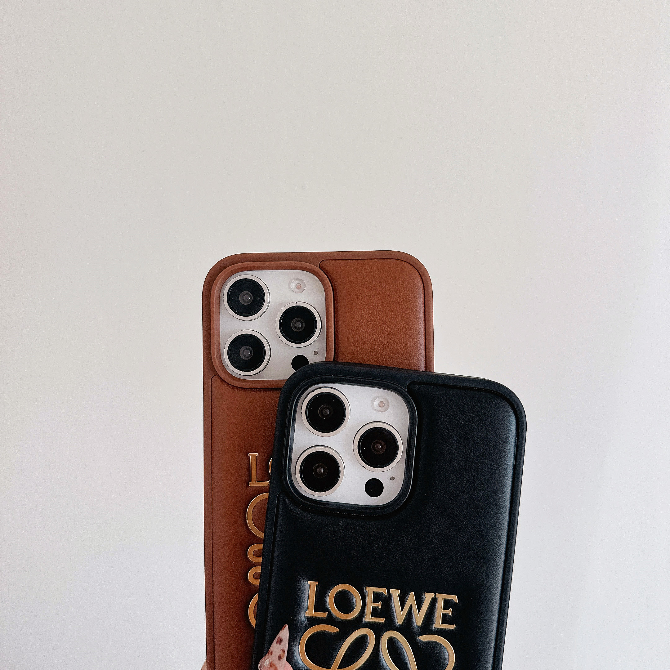 Leather LE iPhone Case Brown-JSK250904