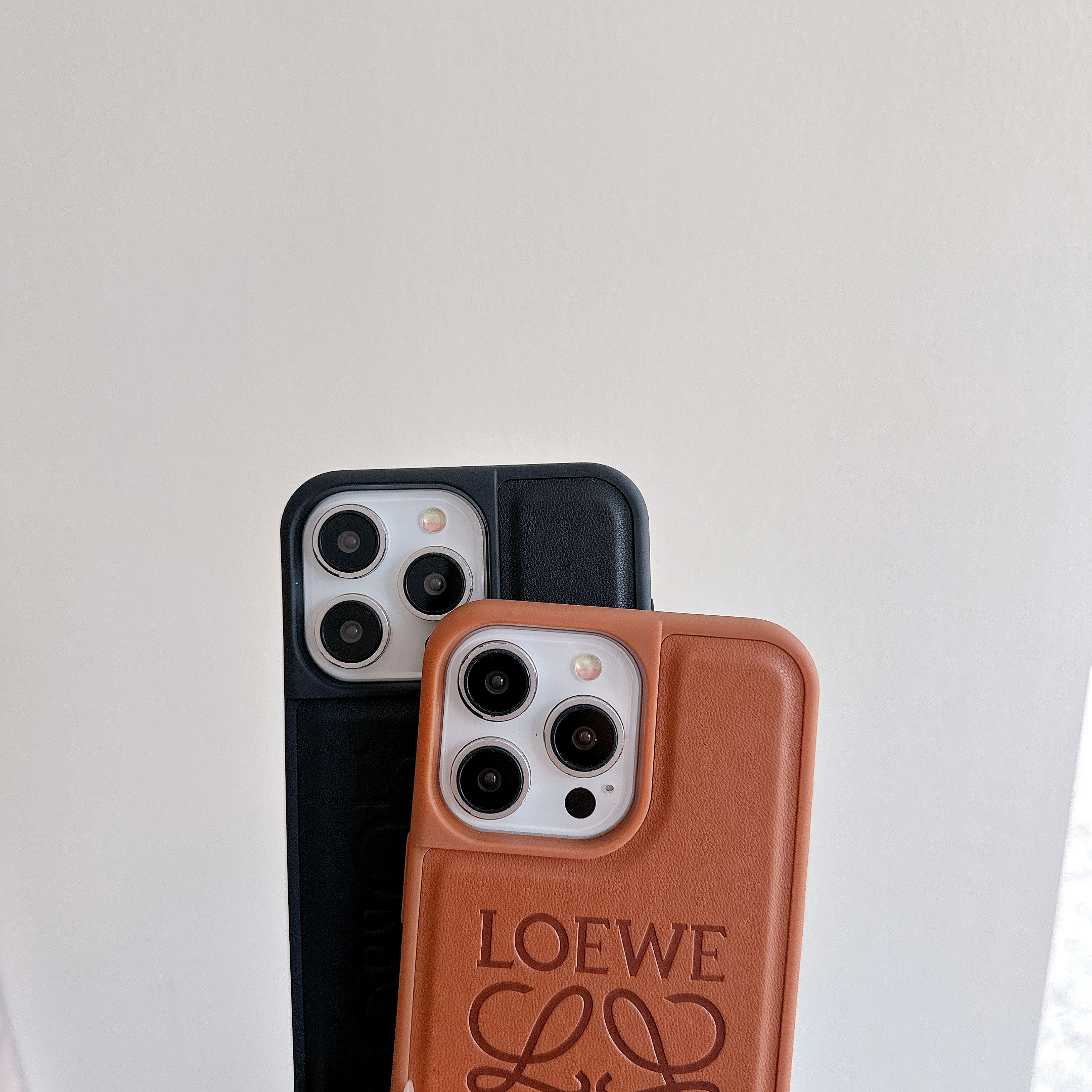 Leather LE iPhone Case Brown-LYW251302