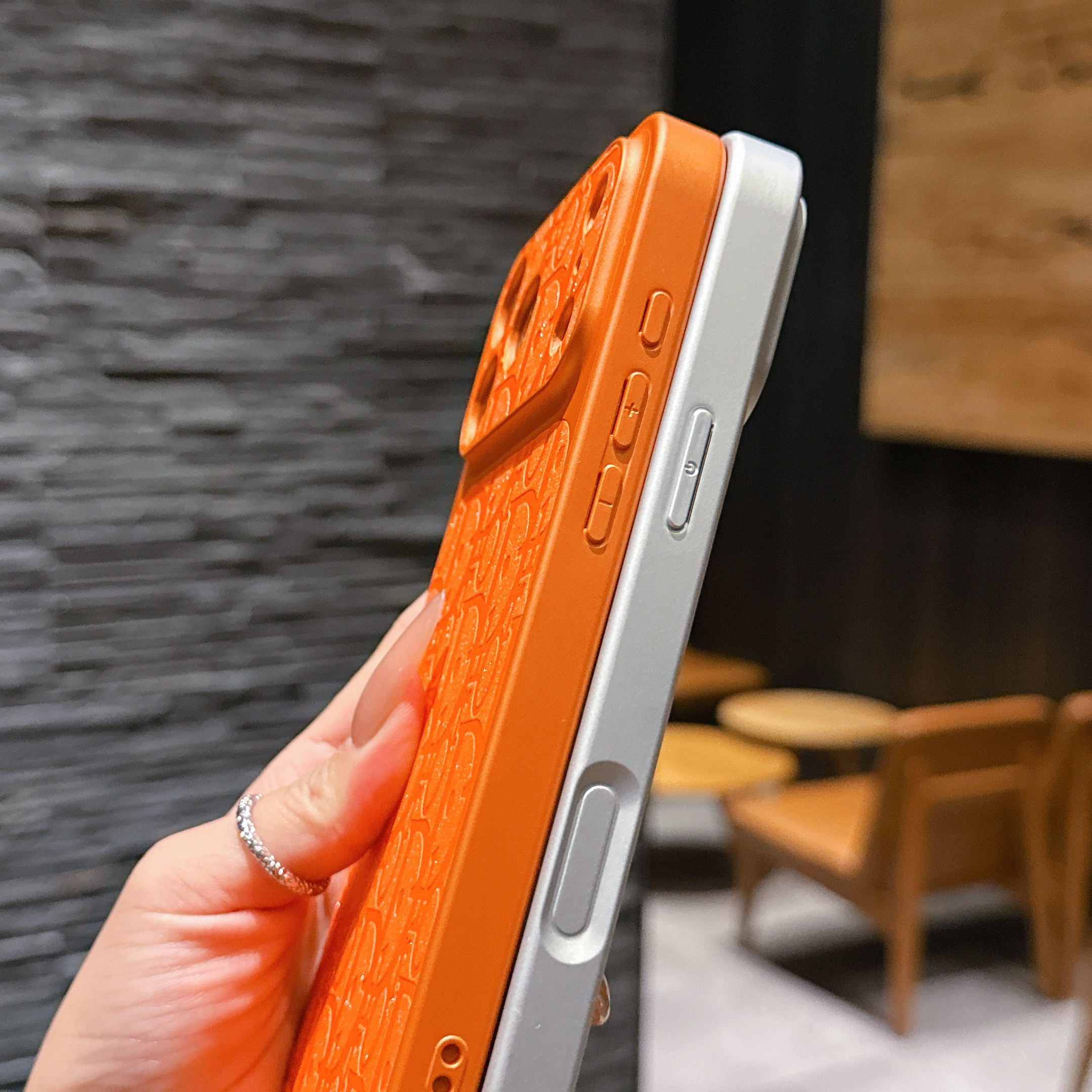 High-quality  CD iPhone case orange– GZLV004