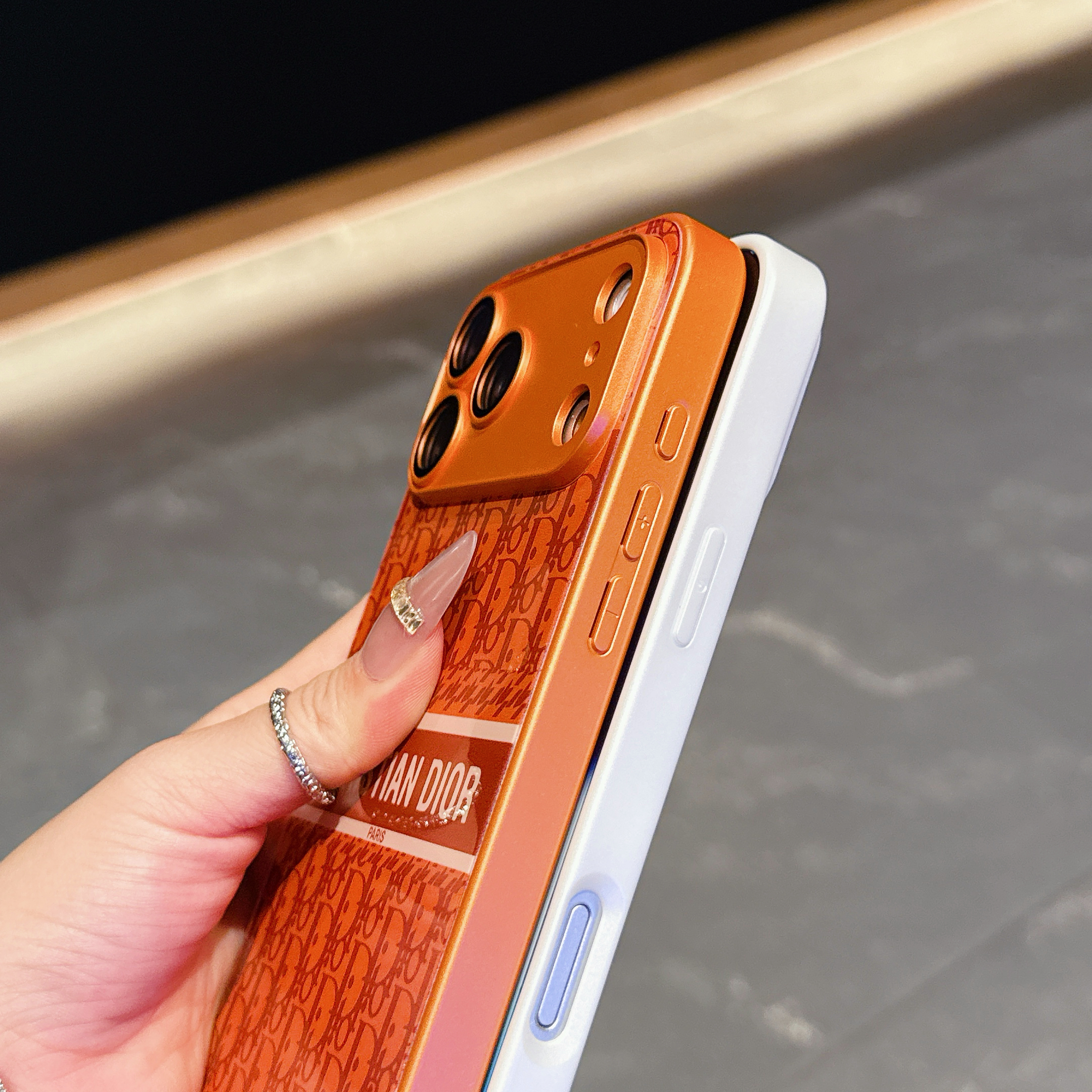 High-quality CD iPhone case orange– GZLV0010