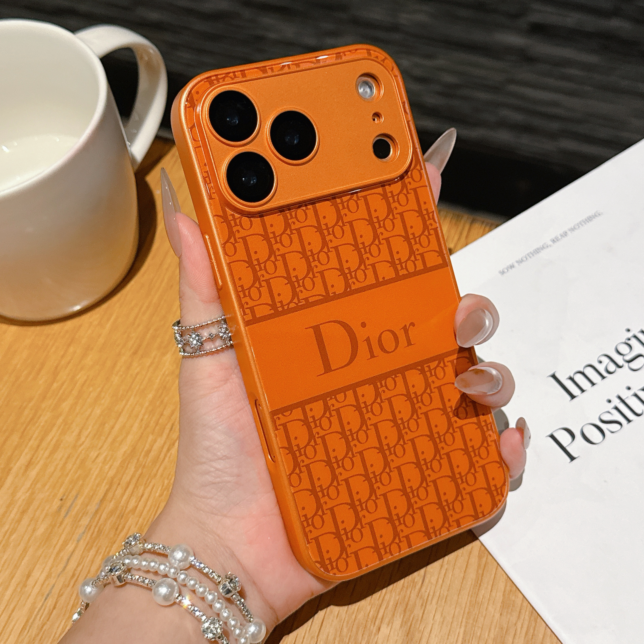 Classic CD iPhone case orange– GZLV0011
