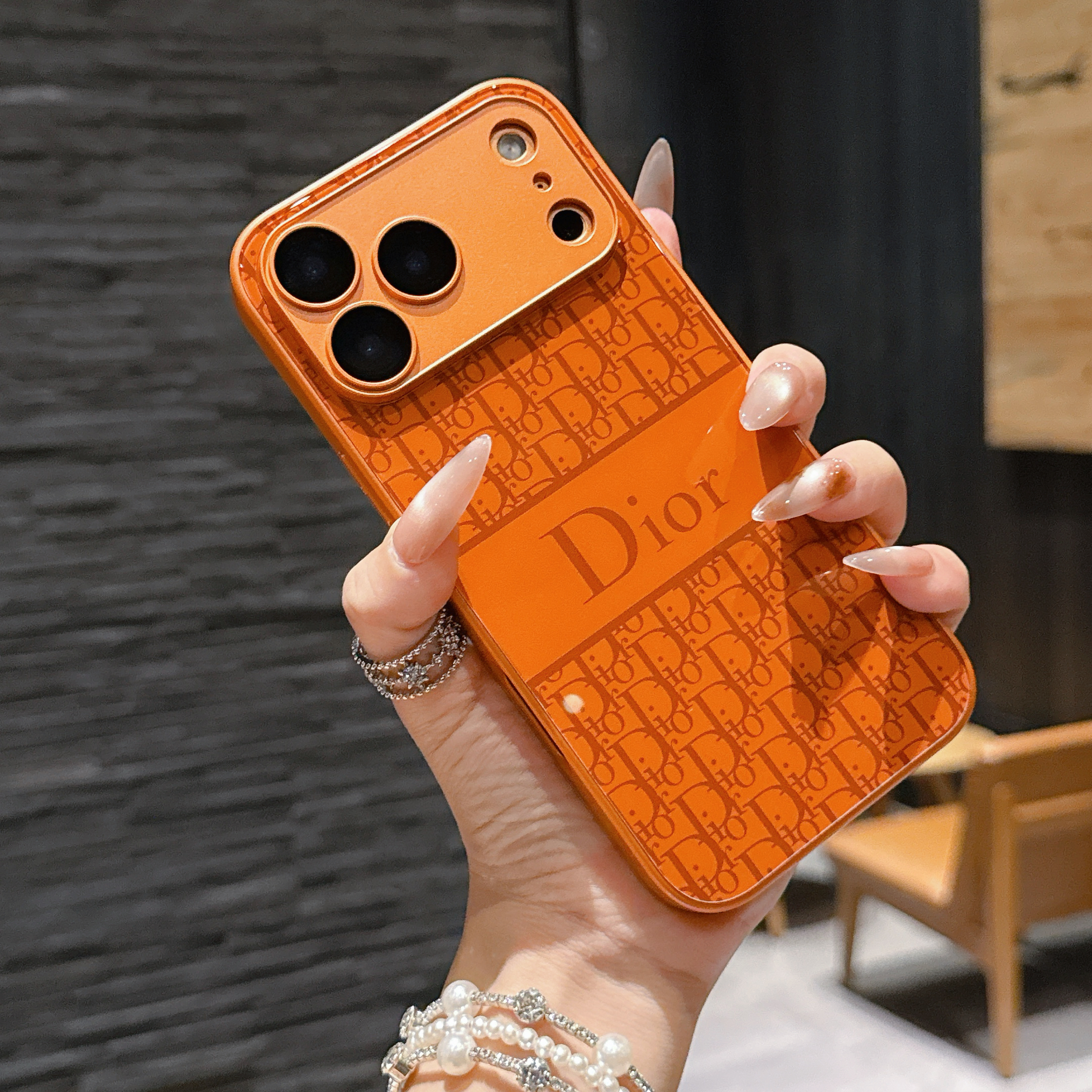 Classic CD iPhone case orange– GZLV0011