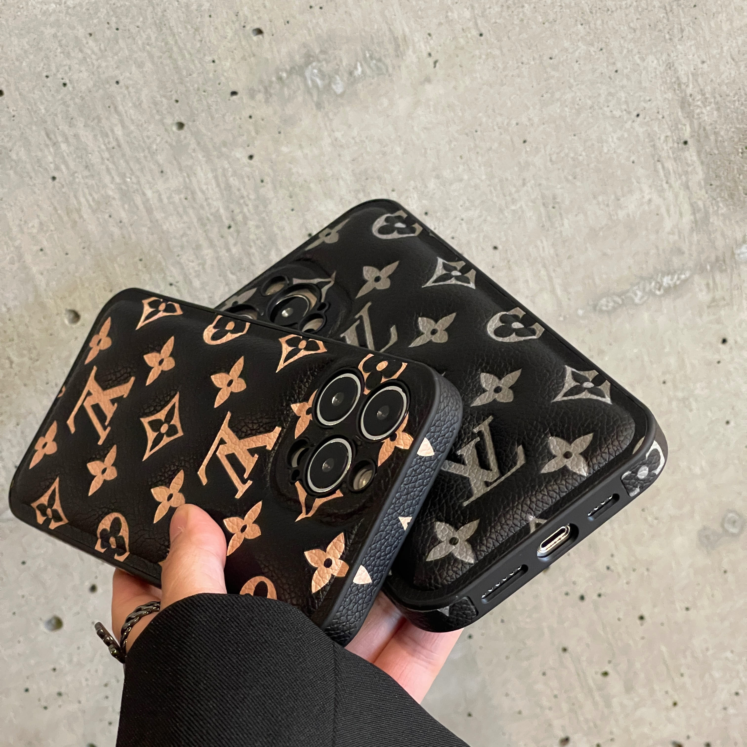 Leather Monogram iPhone Case Black Printing-QBK251512-GTOCASE