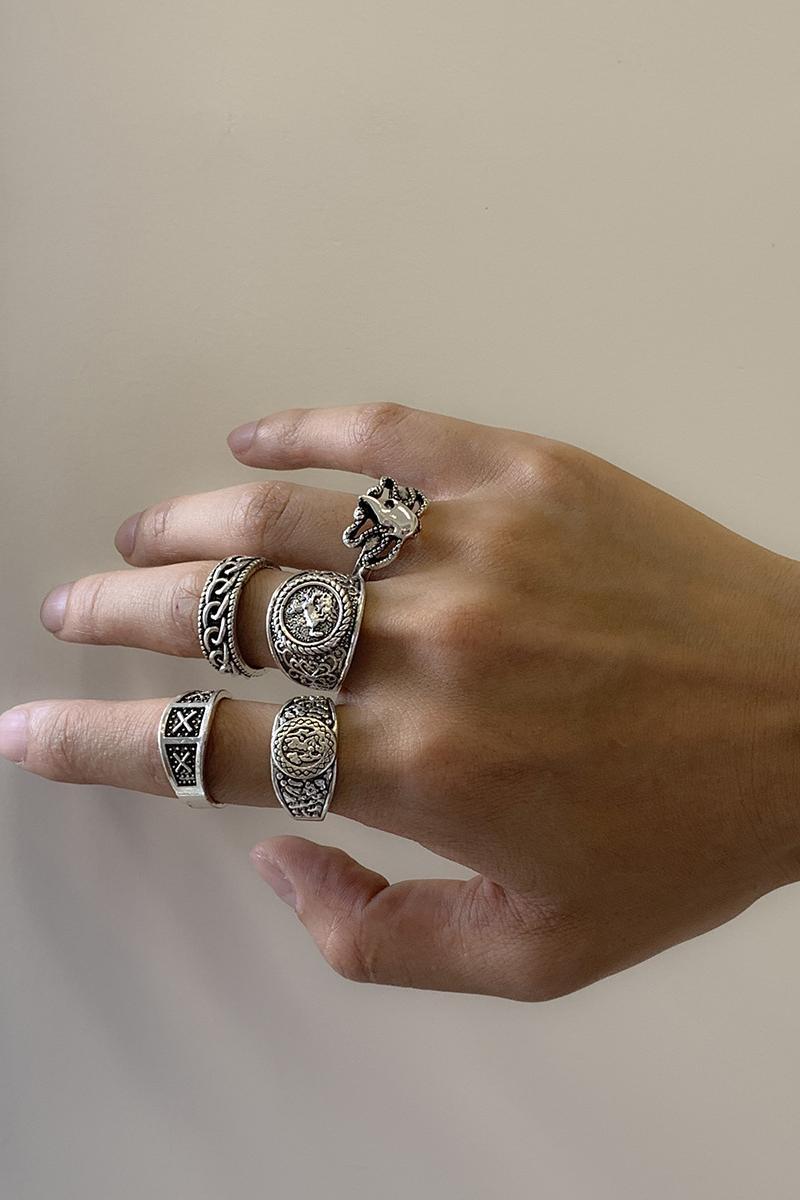 Retro Style Metal Ring