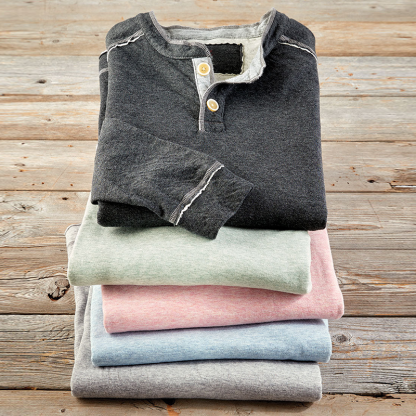 Essential Buttoned Tee