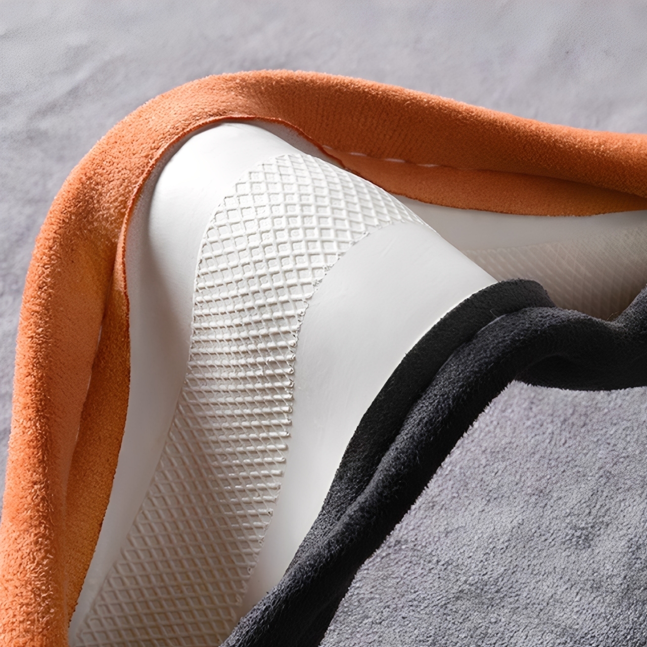 Asign Ultra-Thin Alcantara Steering Wheel Cover – Universal Fit for All Vehicles, Non-Slip, Sweat-Absorbing, All-Season Comfort