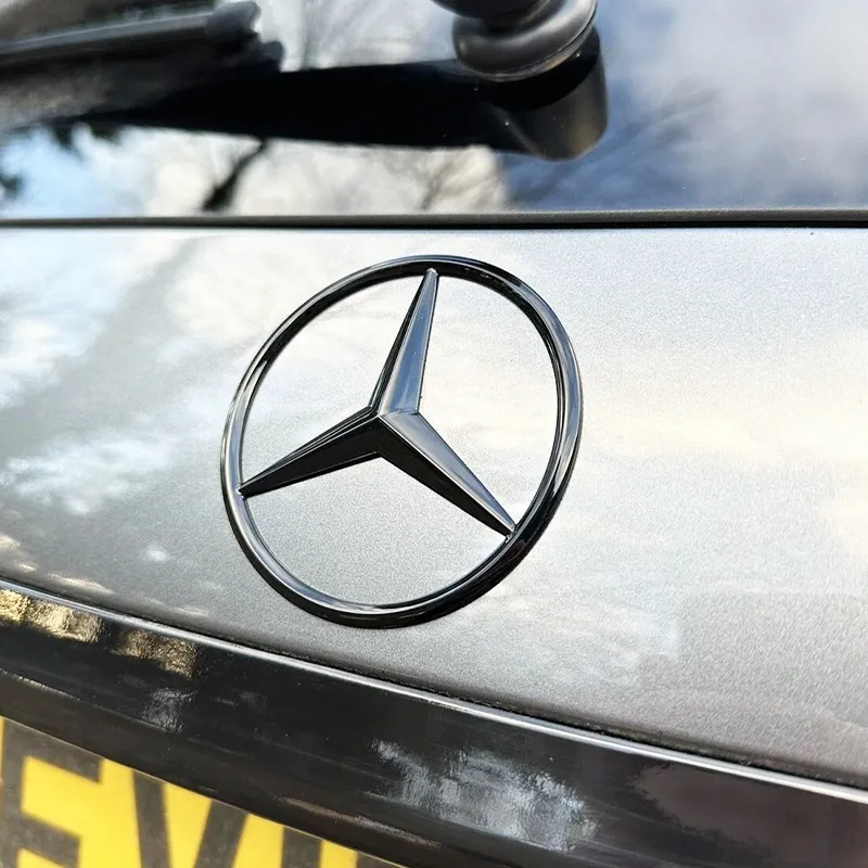 Asign Blackout Emblem for Mercedes-Benz – Front Grille & Trunk Badge