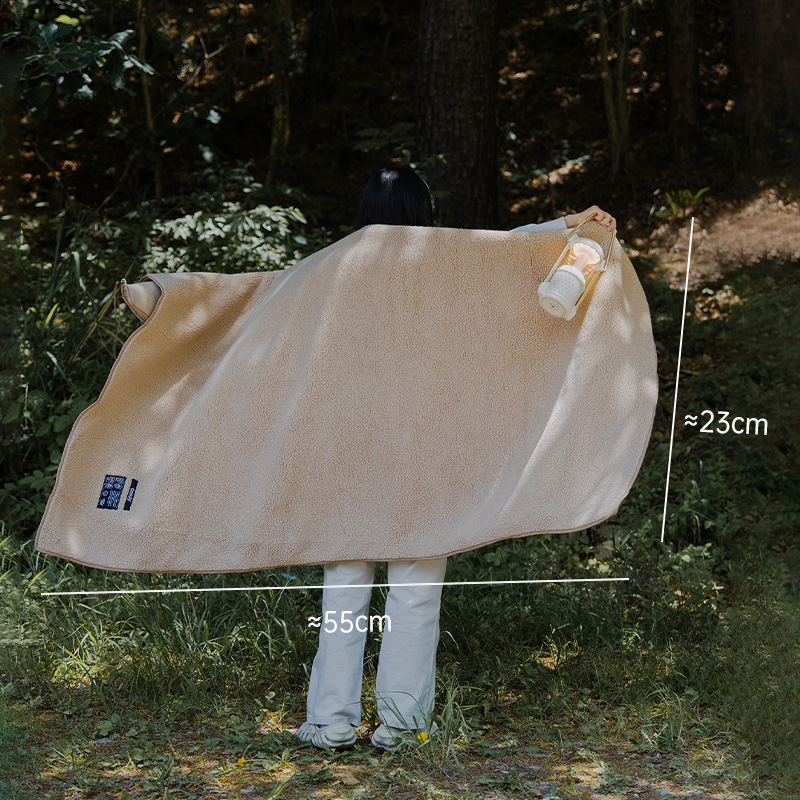 Coody Lamb wool cushion