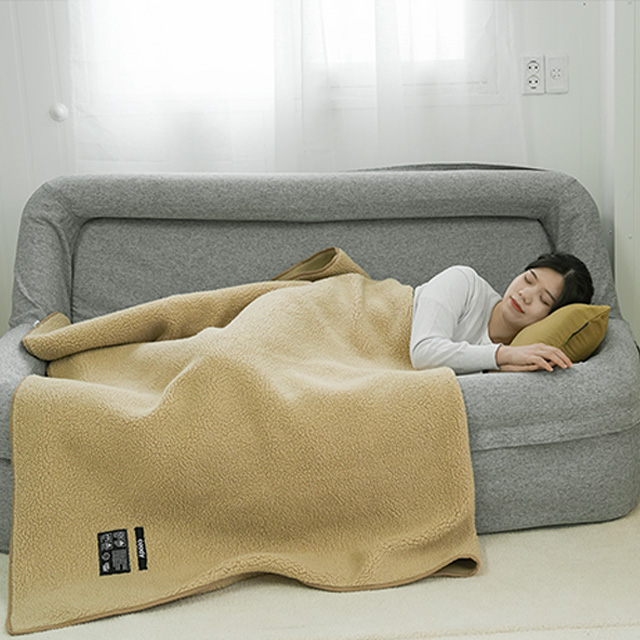 Coody Lamb wool cushion