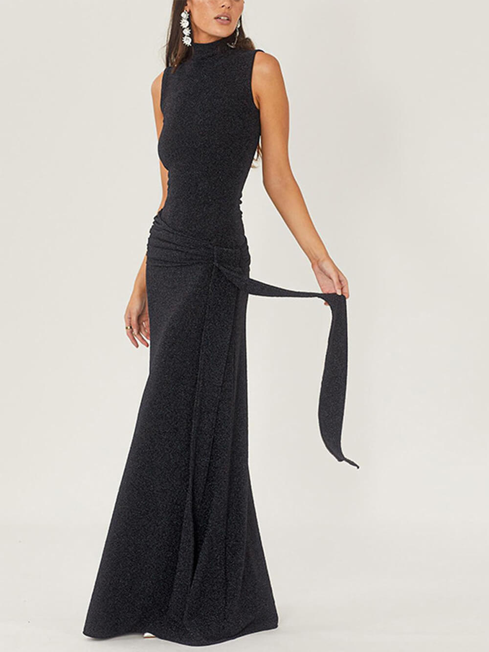 High-Necked Sleeveless Long Dress With Ribbons And Bright Silk-CALLISTARI