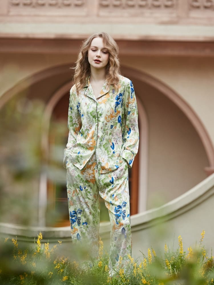 Morning Glory  and Lily Pattern Cardigan Long Sleeve Pajama Set-Mesadic