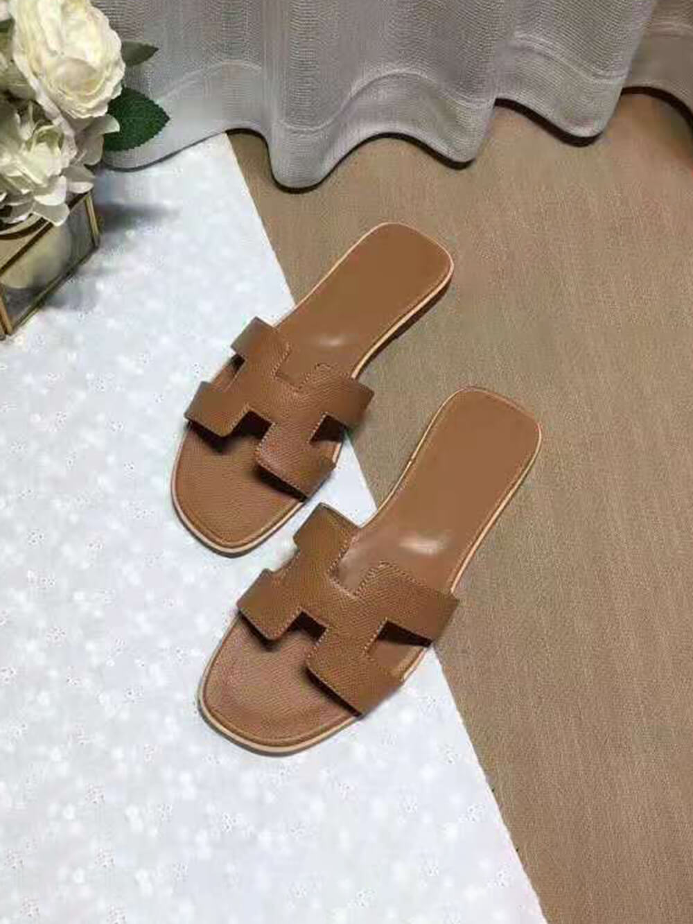 Casual Flat Heeled Hollow Slippers-CALLISTARI