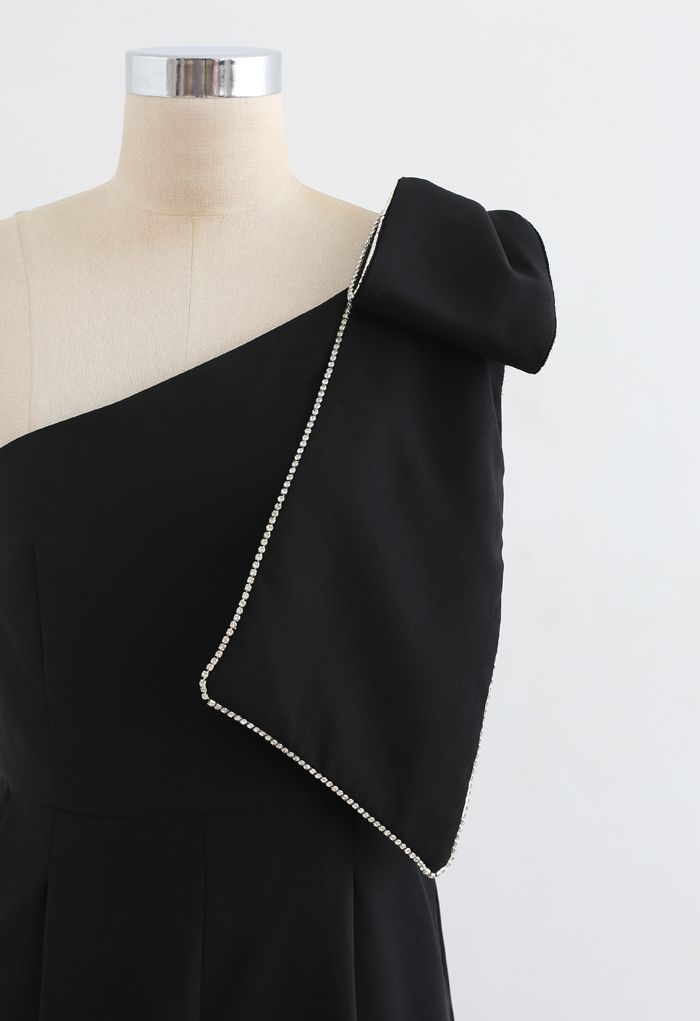 Bow Strap Oblique One-Shoulder Jumpsuit-CALLISTARI