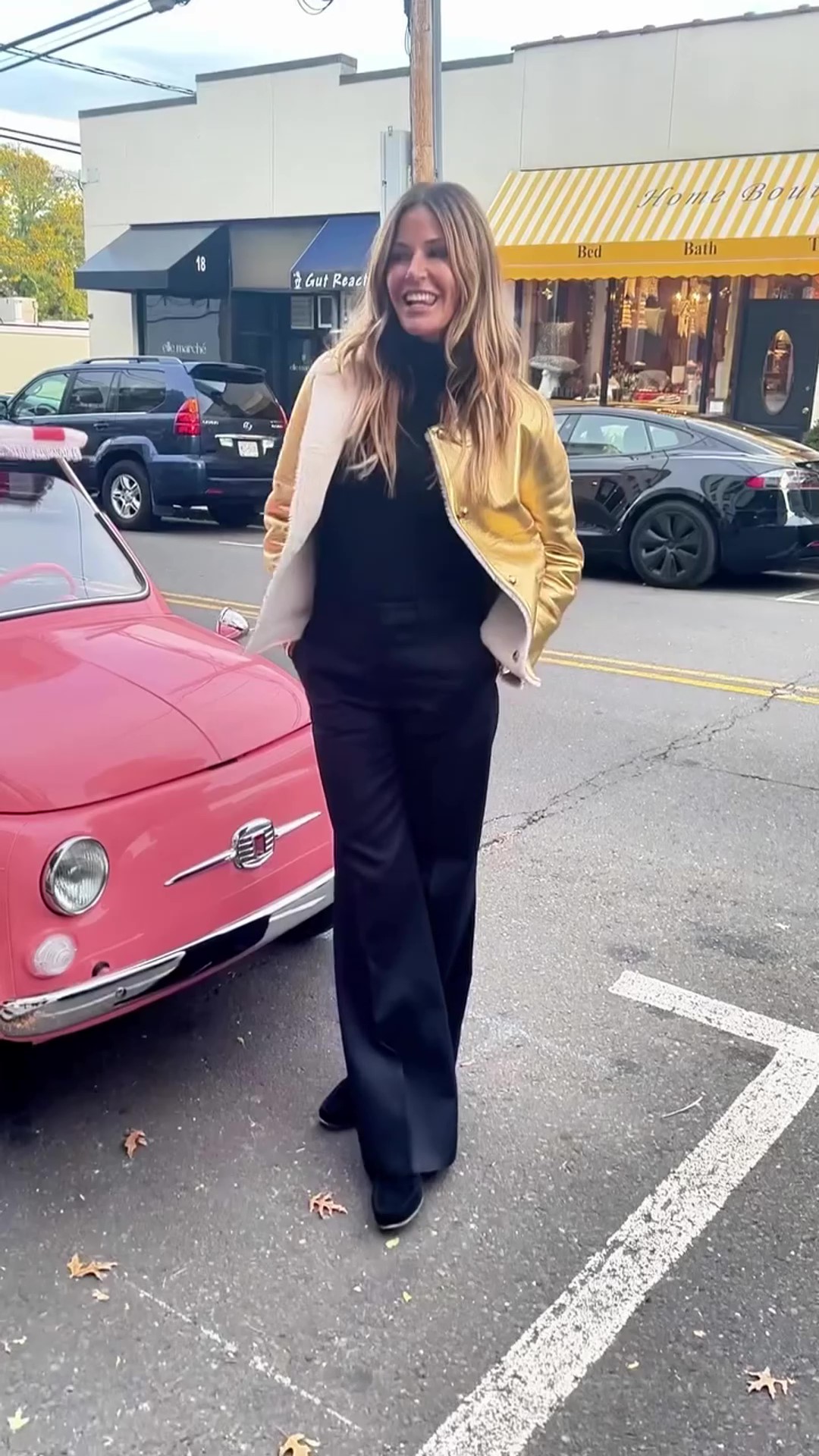 Designer Goldpelz-Kurzmantel