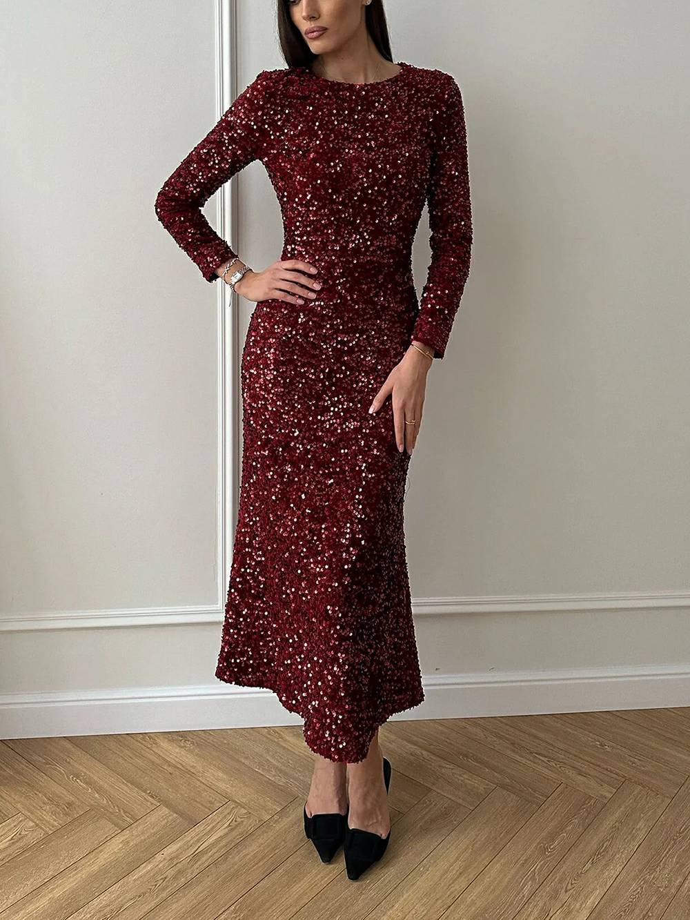 Sequin Decorated Velvet Midi Dress In Red-CALLISTARI