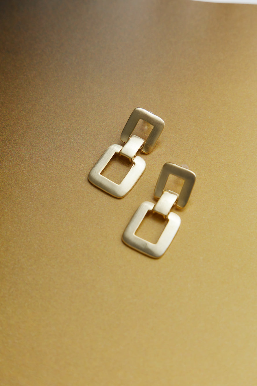 18K Gold Plated Dusk Comes Earrings Gold-CALLISTARI