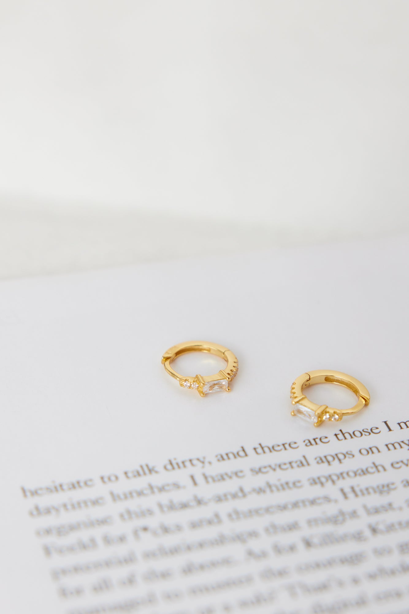 18K Gold Plated Eyes To The Soul Earrings Clear-CALLISTARI