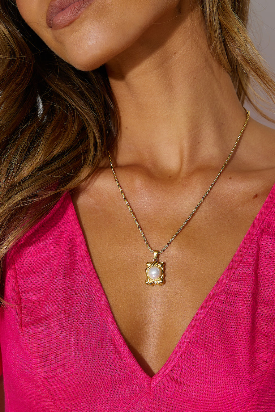 18k Gold Plated Vintage Love Necklace Gold-CALLISTARI