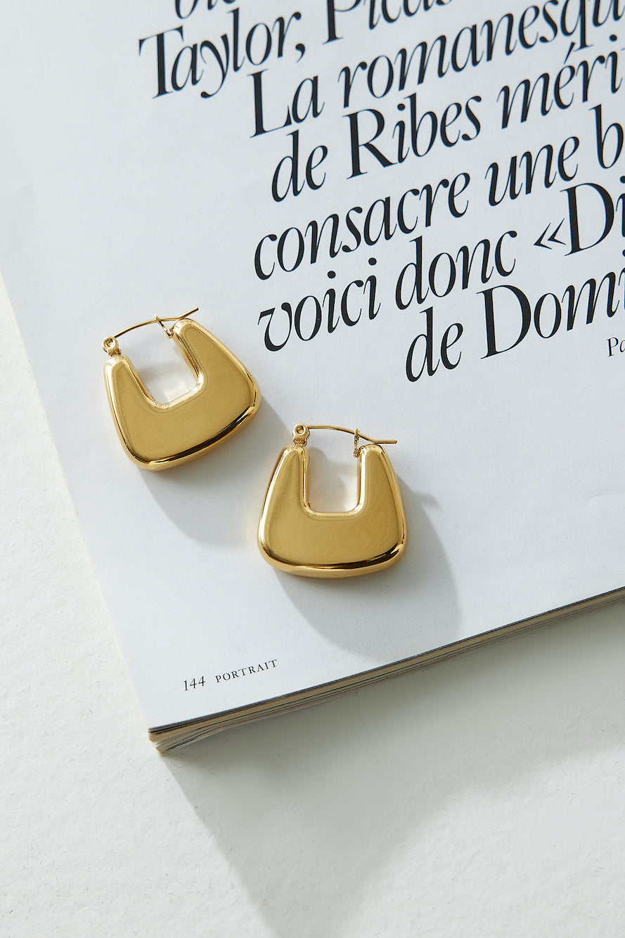 18k Gold Plated Standing Out Earrings Gold-CALLISTARI