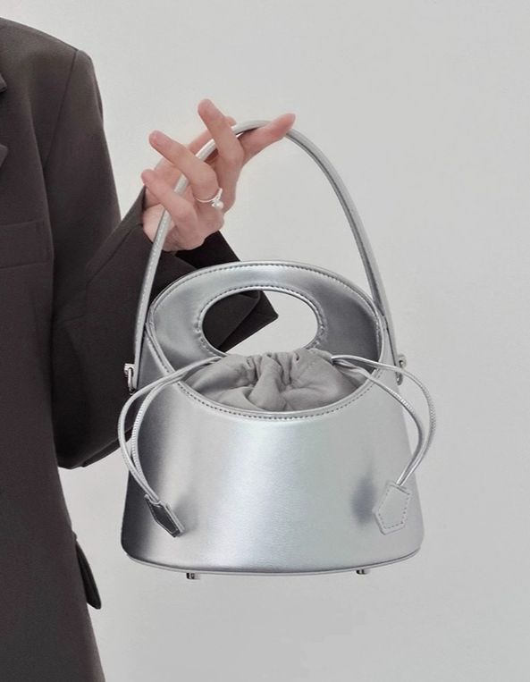 The Davina-CALLISTARI