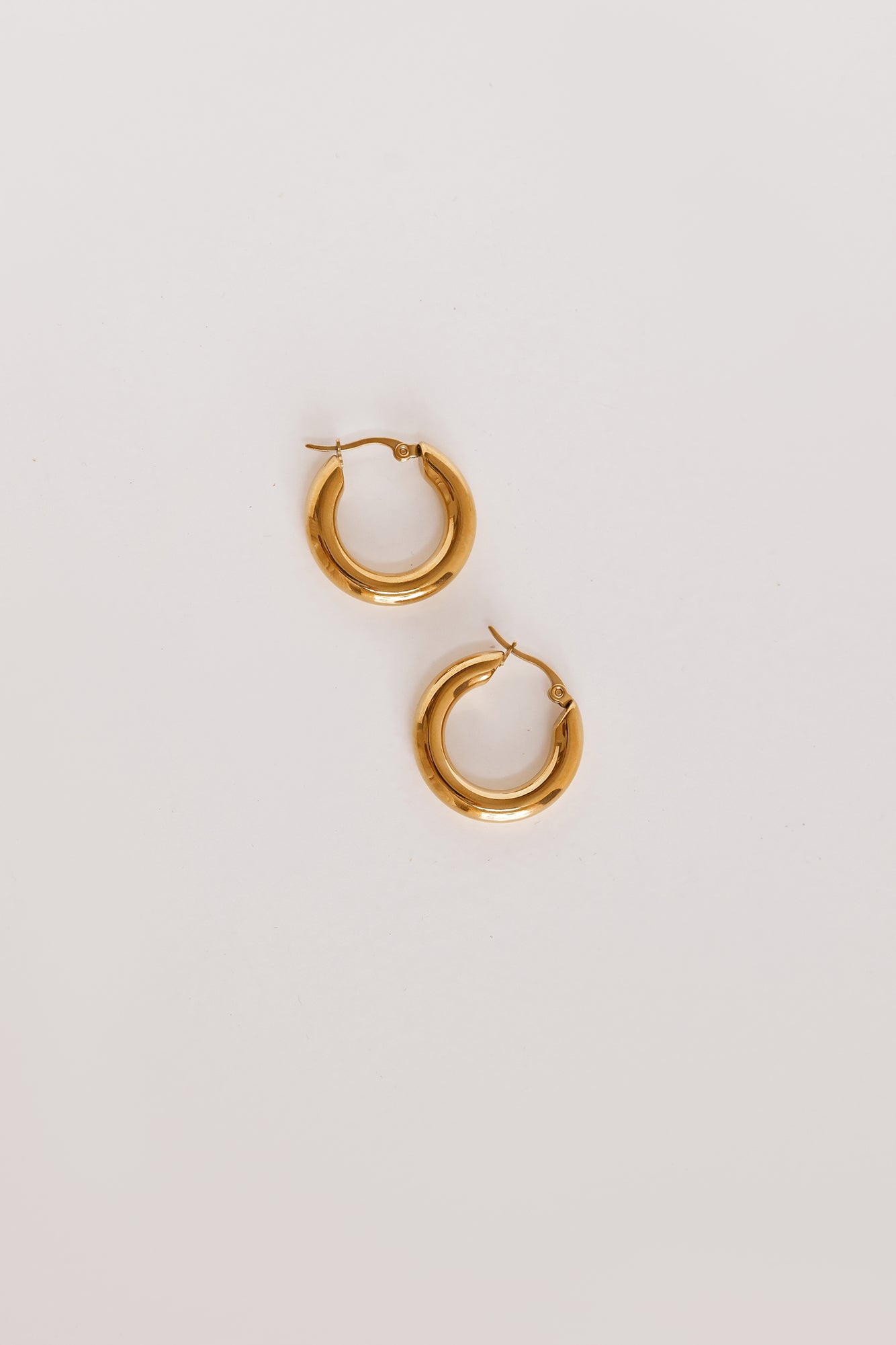18k Gold Plated Power To Her Hoop Earrings Gold-CALLISTARI