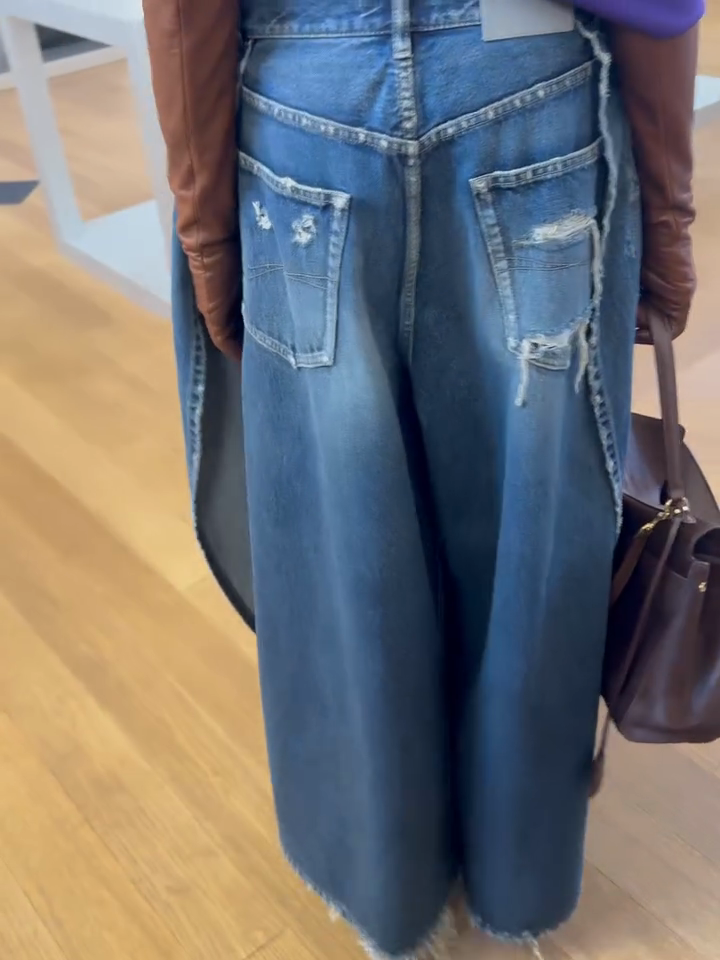 Mid-Wash Pleated Balloon-Leg Denim Jeans