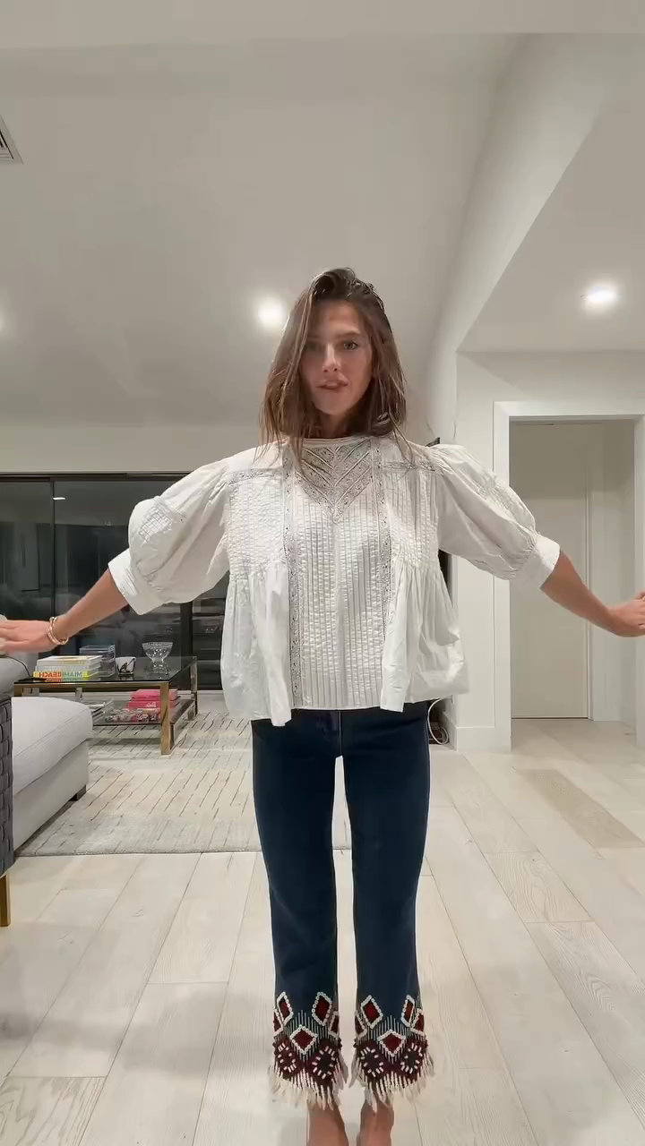 Dark washed embroidered tassel cropped jeans-Trafni