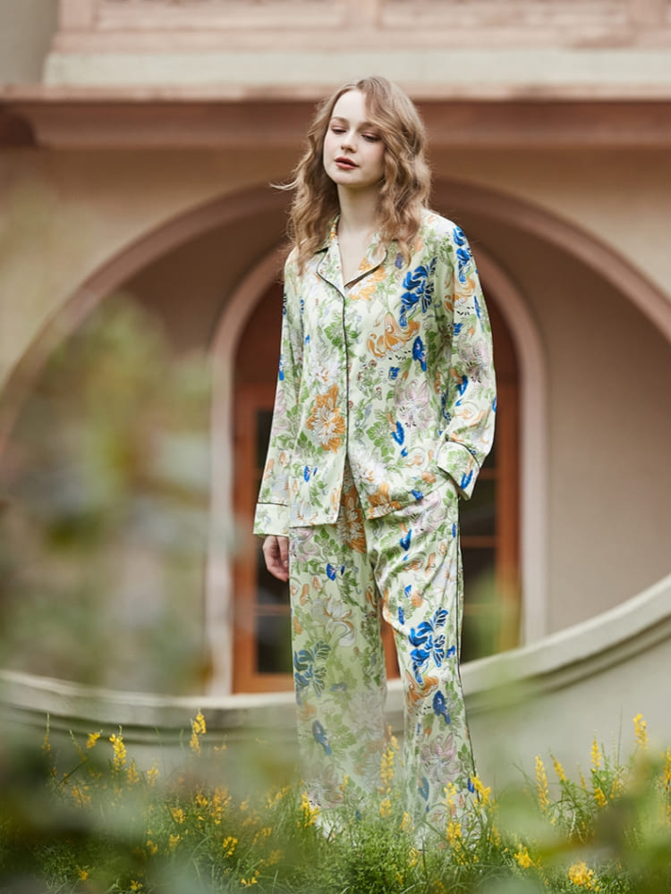 Morning Glory  and Lily Pattern Cardigan Long Sleeve Pajama Set-Mesadic