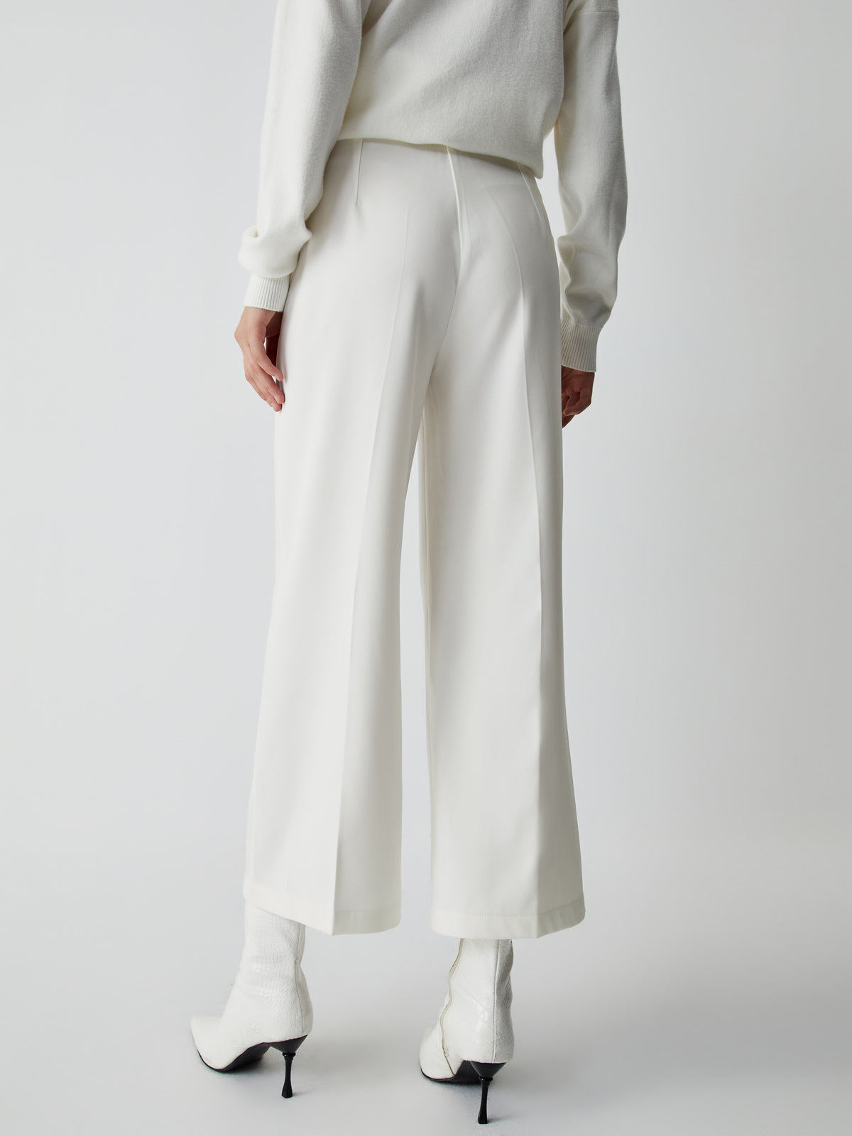 Effortless Wide Leg Culotte Pants-CALLISTARI