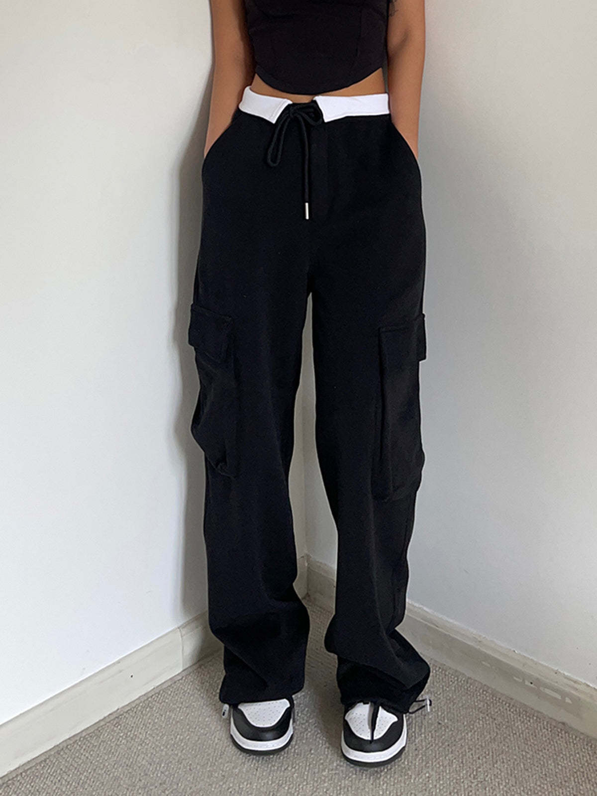 Contrast Waistband Cargo Sweatpants-CALLISTARI