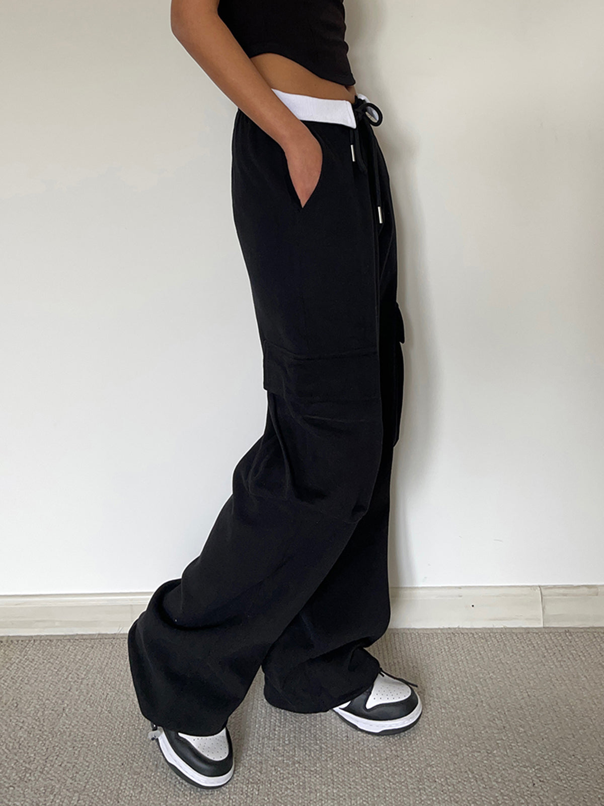 Contrast Waistband Cargo Sweatpants-CALLISTARI