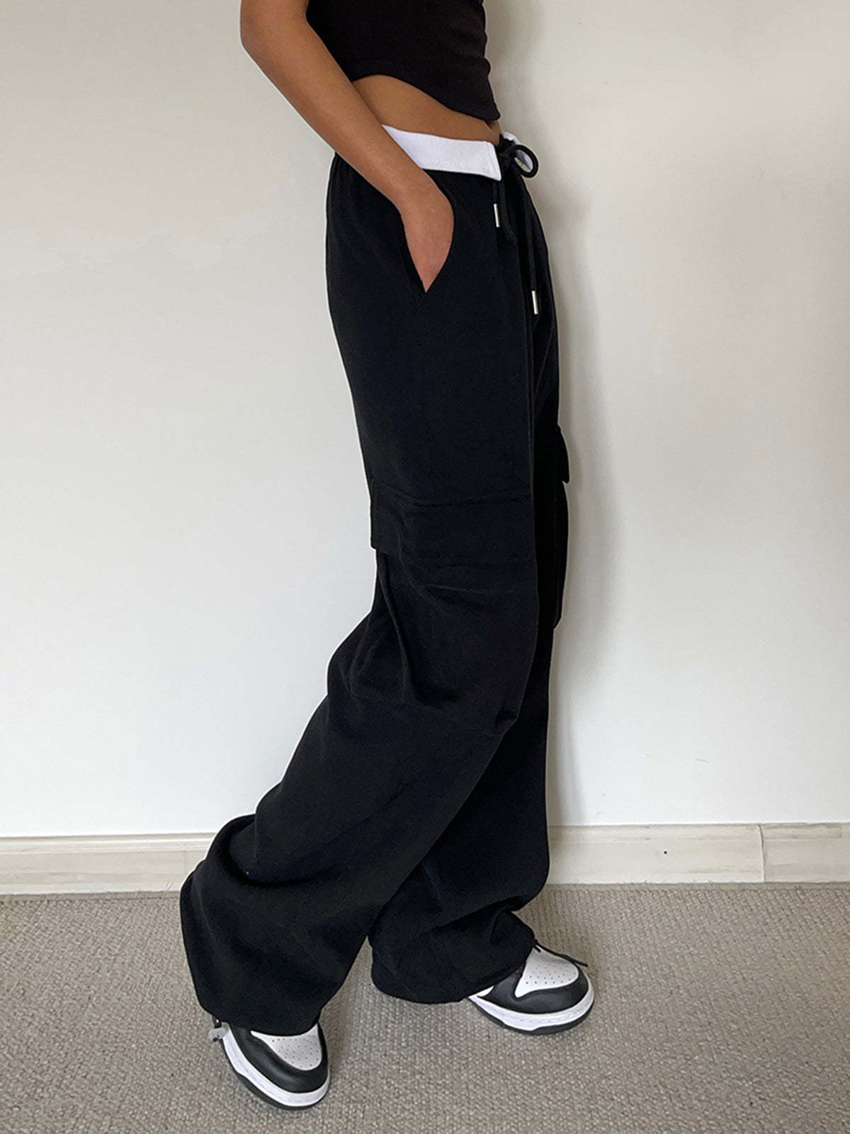Contrast Waistband Cargo Sweatpants-CALLISTARI
