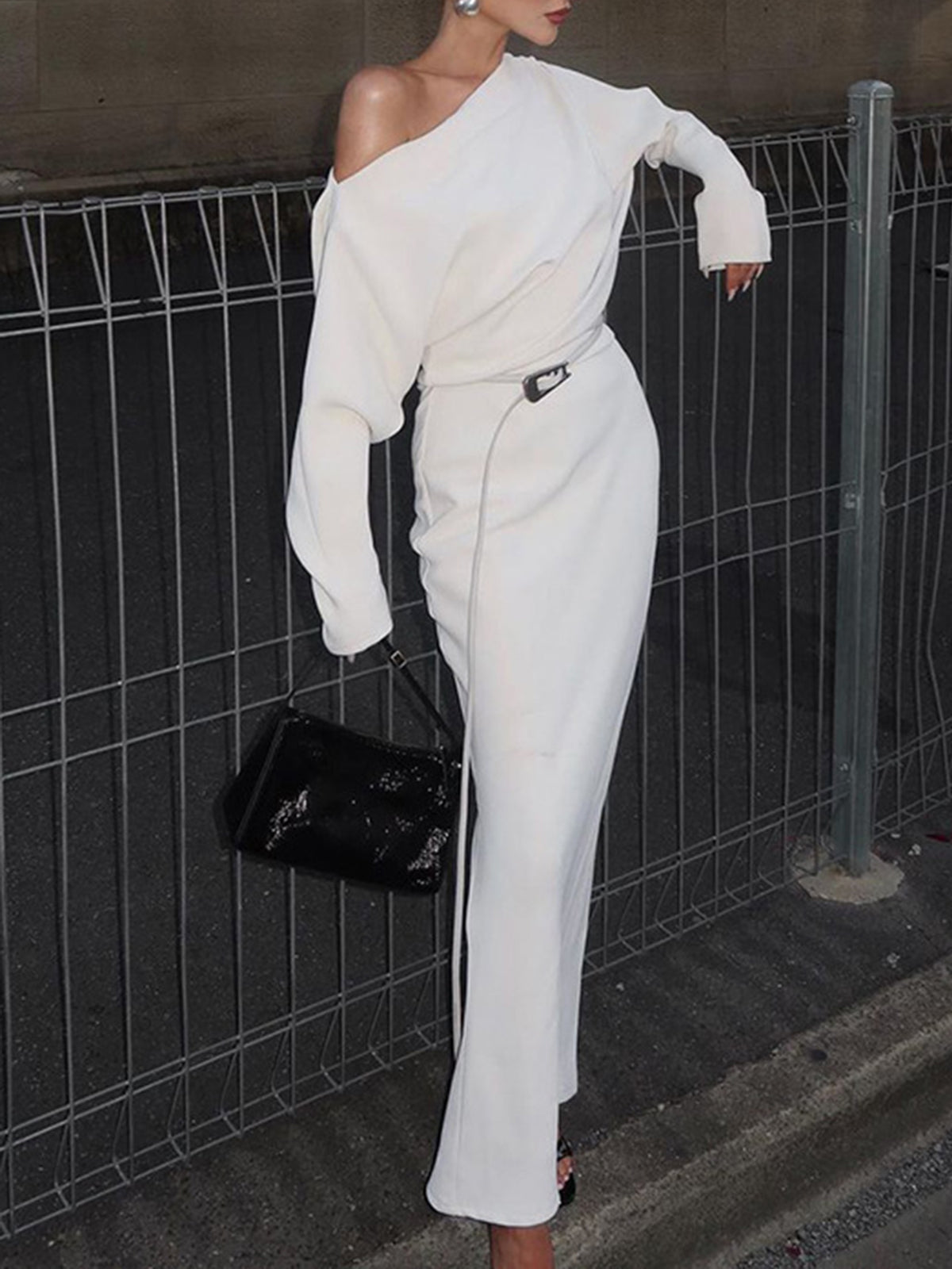 Asymmetrical Off Shoulder Solid Long Sleeve Maxi Dress-Mesadic