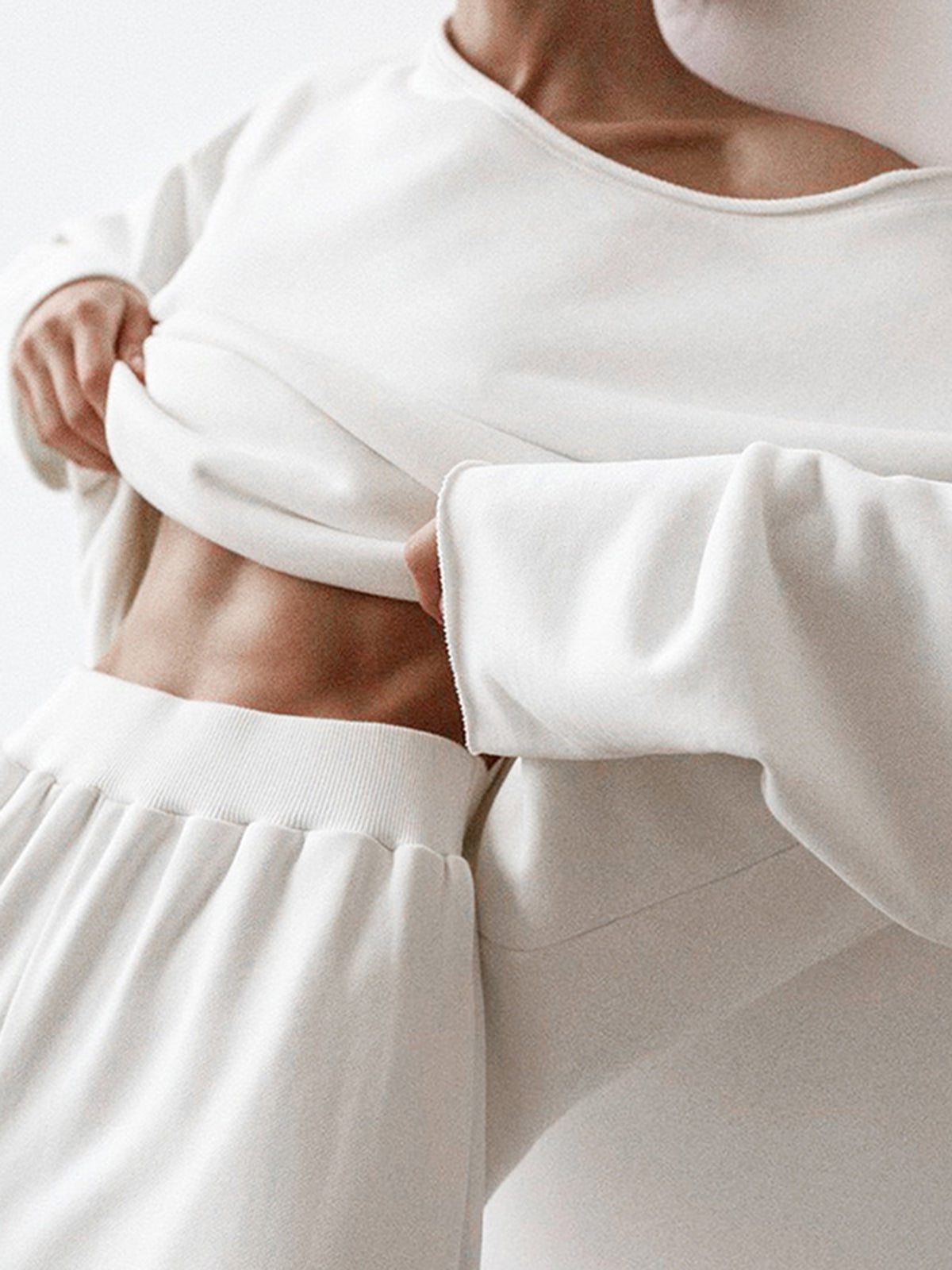 Asymmetrical Off Shoulder Solid Sweatshirt-CALLISTARI