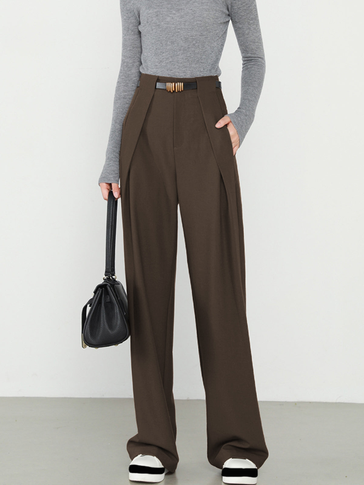 Middle Waist Solid Pocket Straight Leg Pants-CALLISTARI