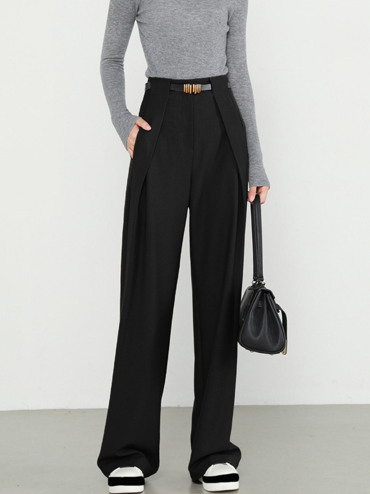 Middle Waist Solid Pocket Straight Leg Pants-CALLISTARI