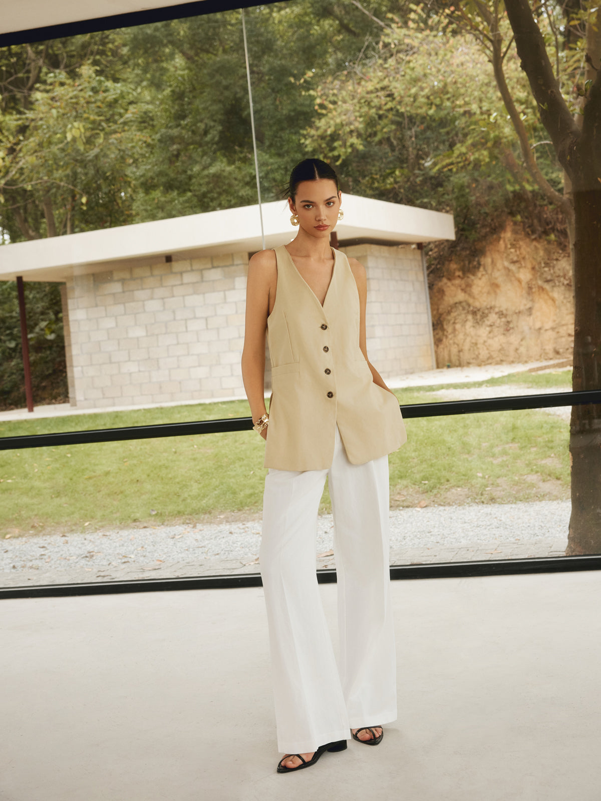 Cotton Blends Button Split Vest-CALLISTARI