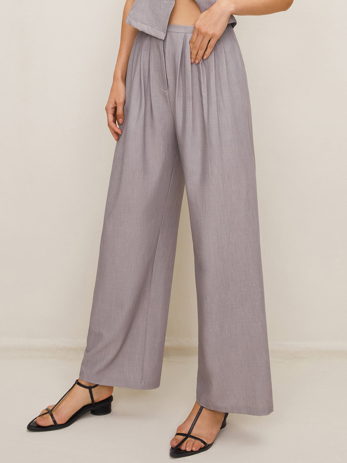 Pleated Sleeveless Plain Pants Set-CALLISTARI