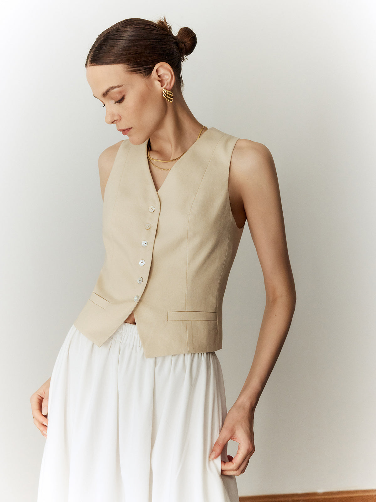 Cotton & Linen Solid V-Neck Vest-CALLISTARI
