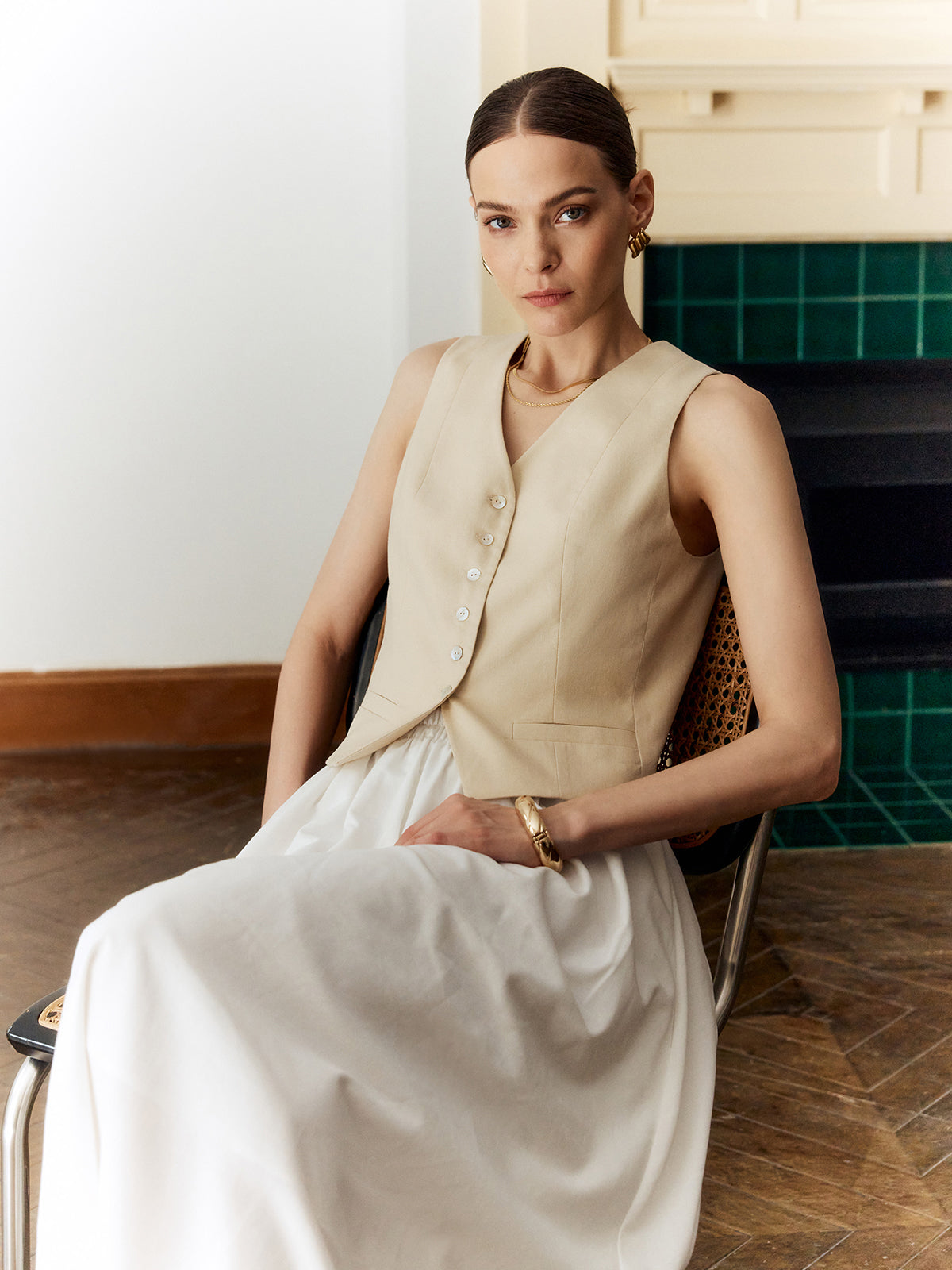 Cotton & Linen Solid V-Neck Vest-CALLISTARI