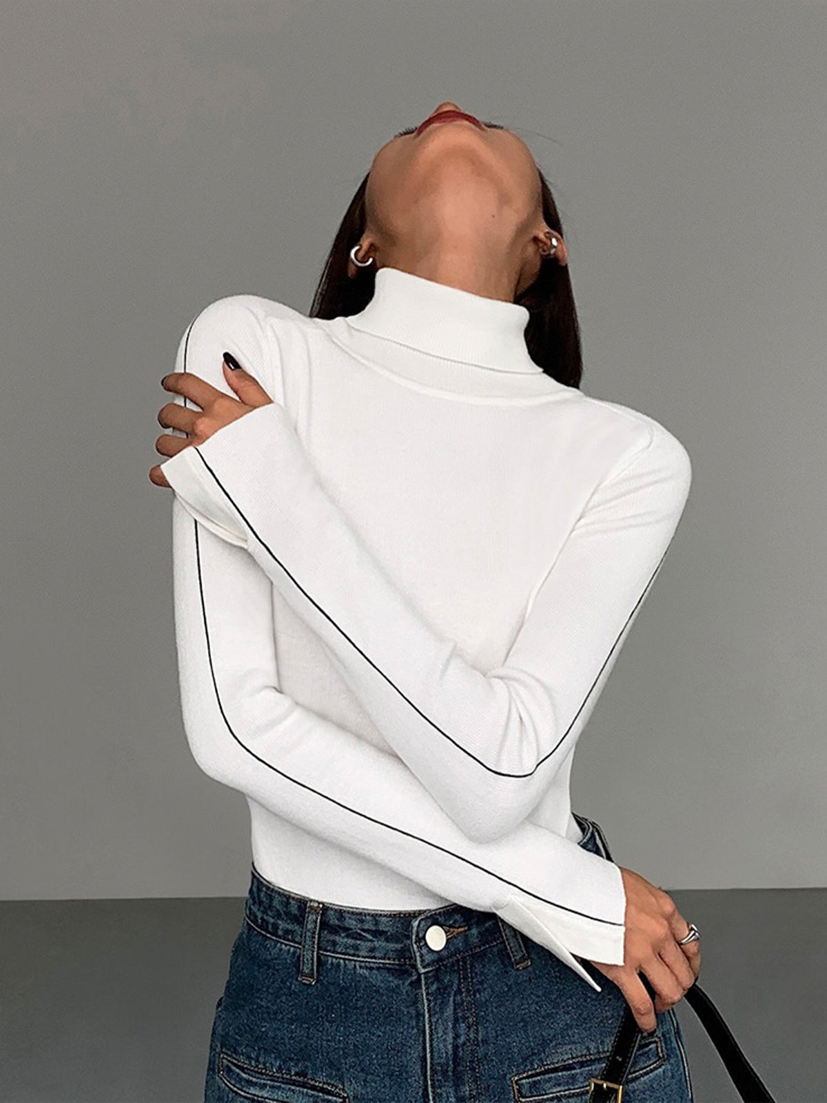 Callistari Contrast Piping Turtleneck Sweater-CALLISTARI