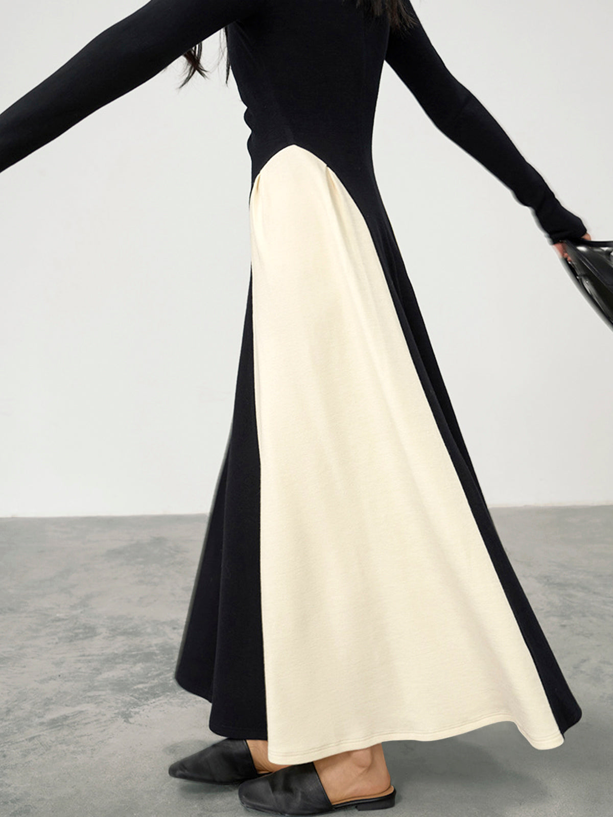 Callistari V-Neck Panel Pleated Long Dress-CALLISTARI